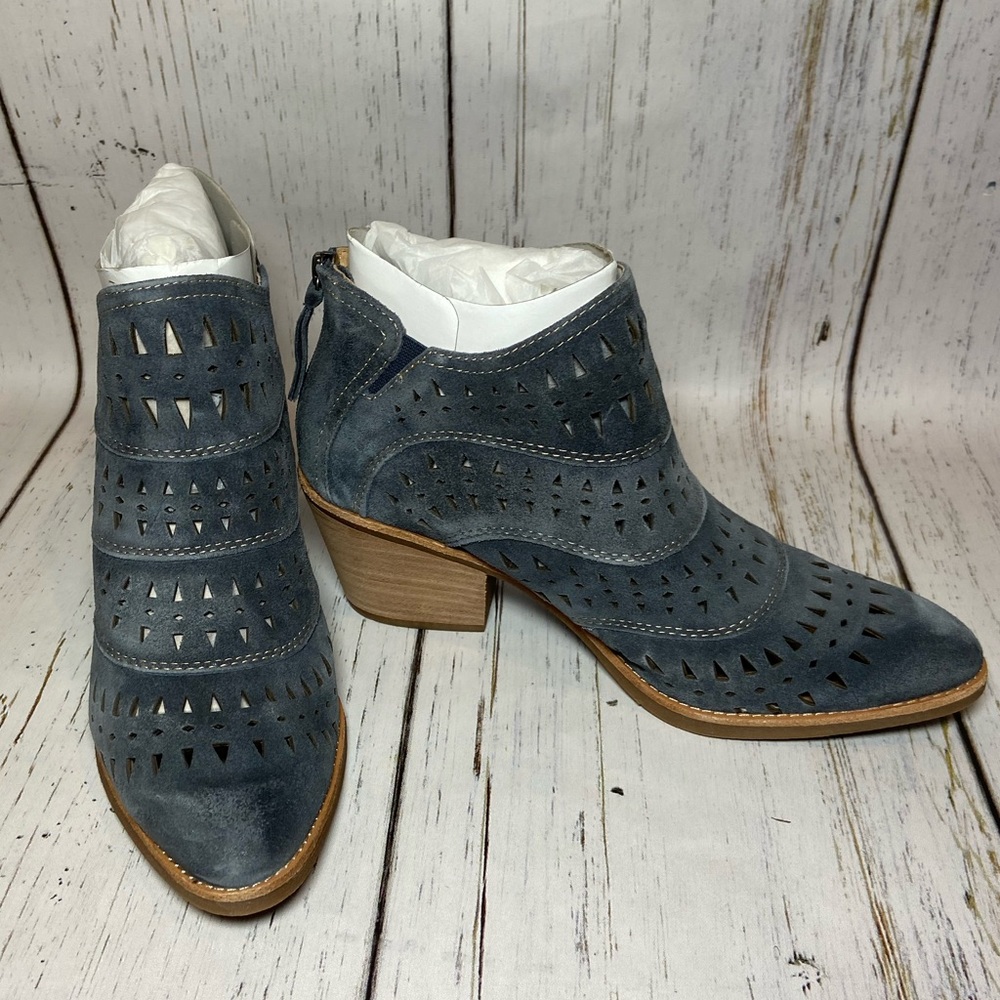 Sofft leather booties